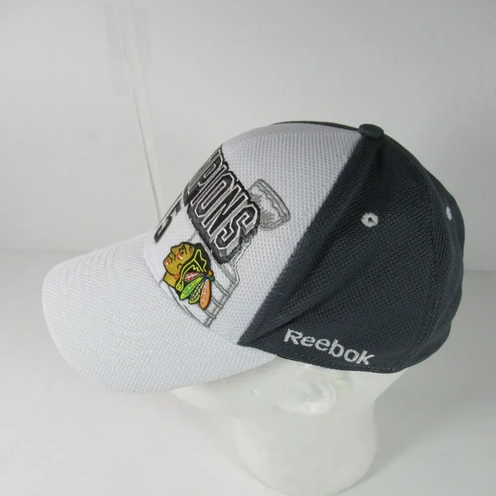 Chicago Blackhawks‎ 2015 Stanley Cup Champions Reebok Center Ice NHL Fitted Hat